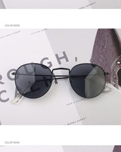 Load image into Gallery viewer, ALEVALS Small Frame Round Sunglasses