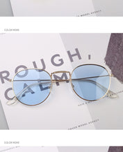 Load image into Gallery viewer, ALEVALS Small Frame Round Sunglasses