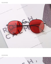 Load image into Gallery viewer, ALEVALS Small Frame Round Sunglasses